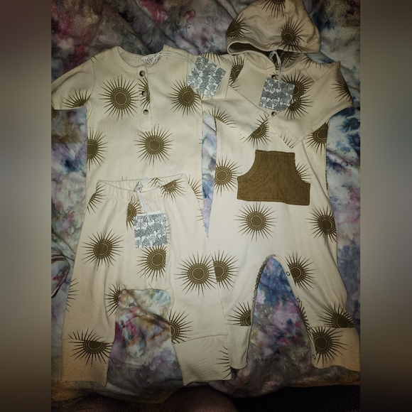 Kate Quinn Bundle - Picture 1 of 4